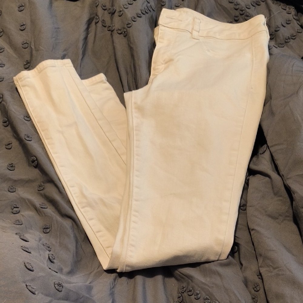 American Eagle Outfitters White Super Stretch Jeans
